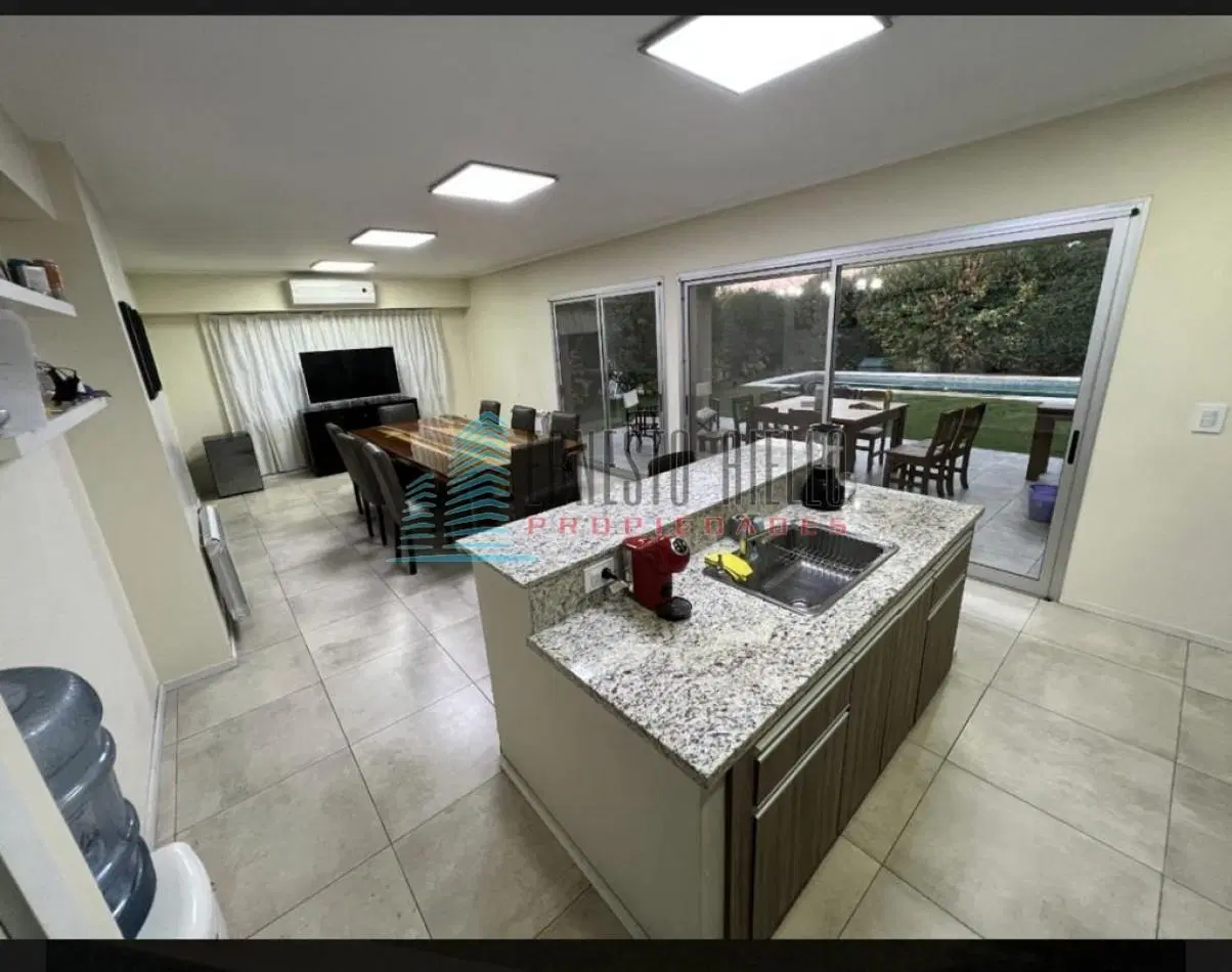 A. Venta CASA BARRIO LAS ACACIAS 3