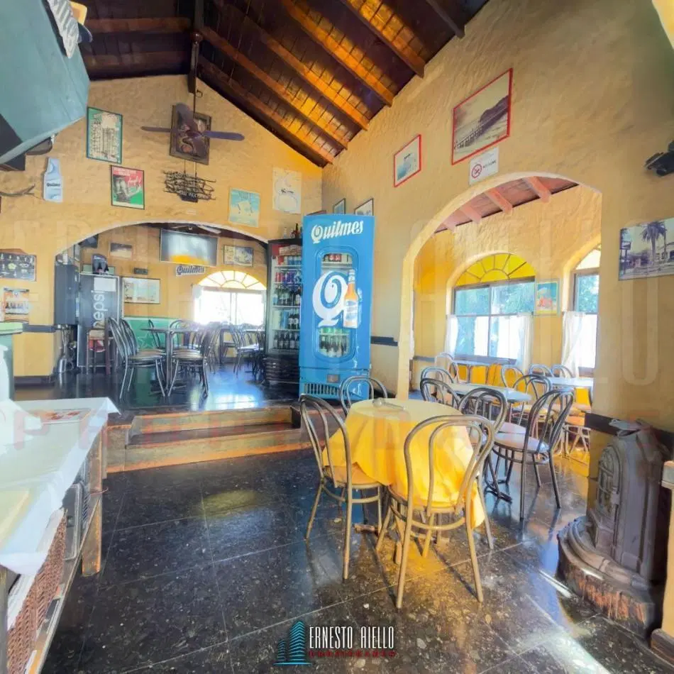 VENTA PROPIEDAD COMERCIAL:  MALIBET UN HISTORICO E ICONICO RESTOBAR EN LA RIBERA QUILMEÑA 4