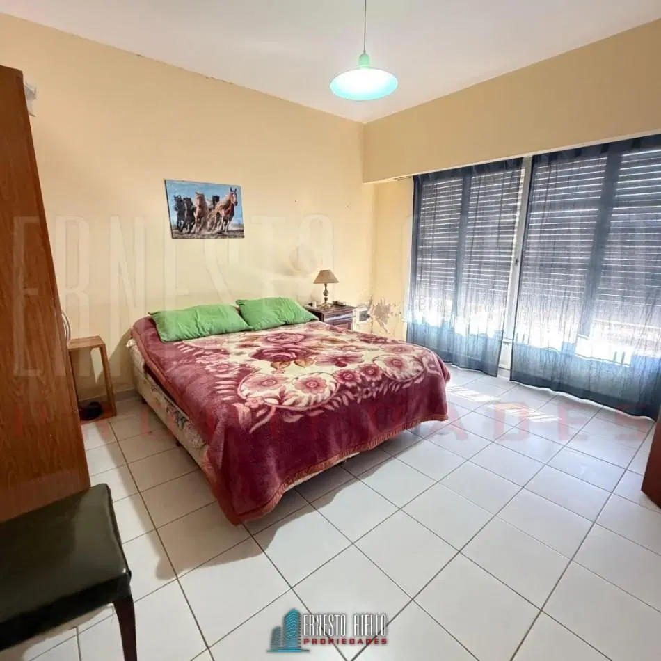 VENTA DE CASA SOBRE LOTE DE 225 M², 3 AMBIENTES. MATHEU ENTRE MORENO Y SAN MARTIN, QUILMES CENTRO. 2
