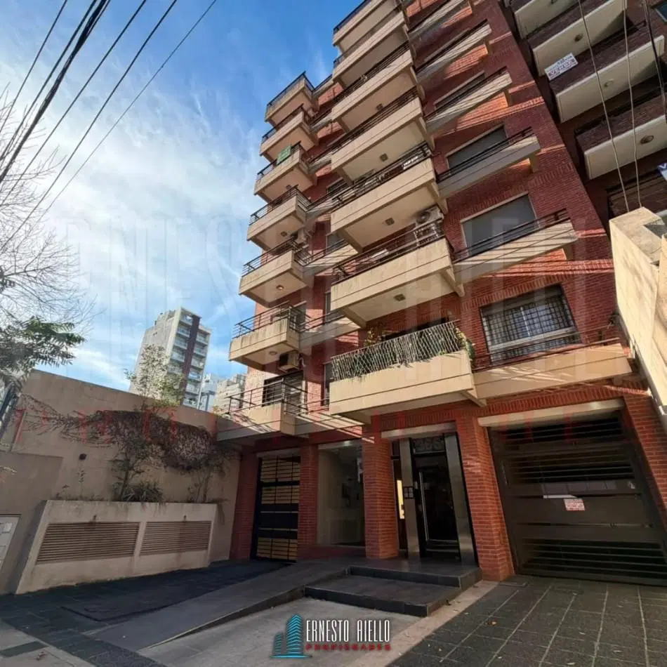 ALQUILER DEPARTAMENTO DE 2 AMBIENTES CON COCHERA EN QUILMES CENTRO. 2