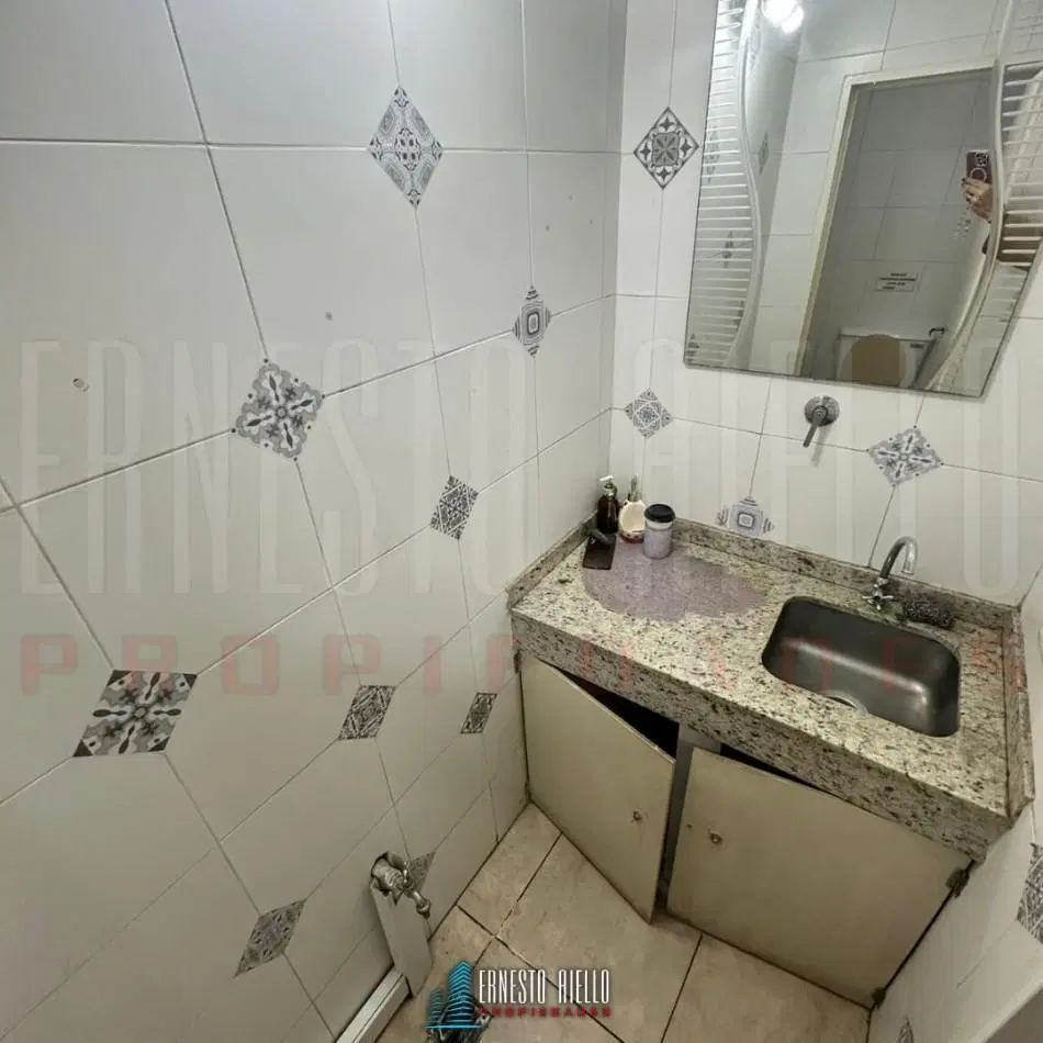 ALQUILER AMPLIO LOCAL CON TERRAZA EN QUILMES CENTRO 2