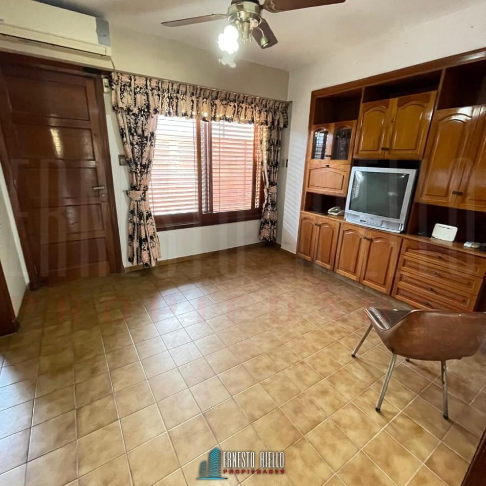 Foto de ALQUILER HERMOSA E IMPECABLE CASA 2 AMB EN QUILMES OESTE CON PATIO, imagen 1