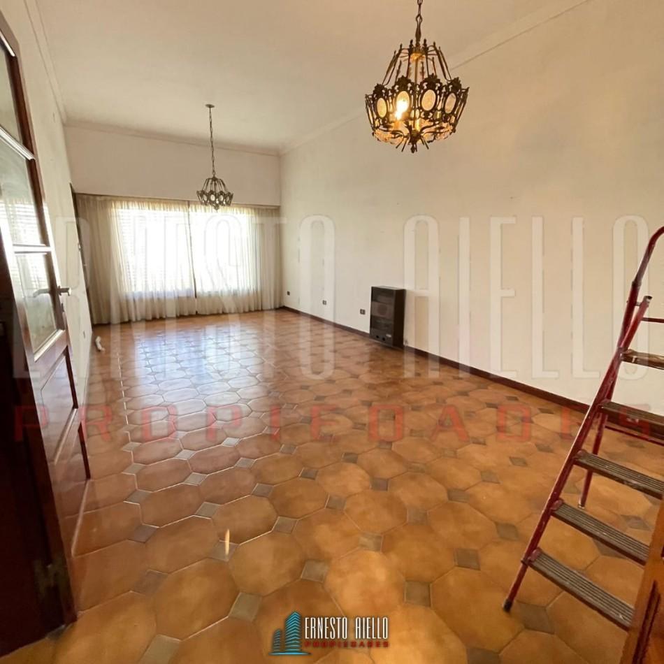 Foto de ALQUILER HERMOSA E IMPECABLE CASA 2 AMB EN QUILMES OESTE CON PATIO, imagen 4