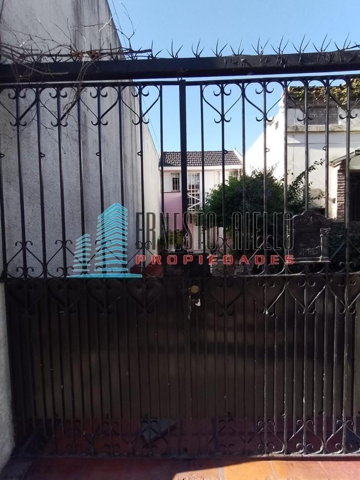 Foto de VENTA IMPECABLE DUPLEX CON COCHERA - QUILMES, imagen 2