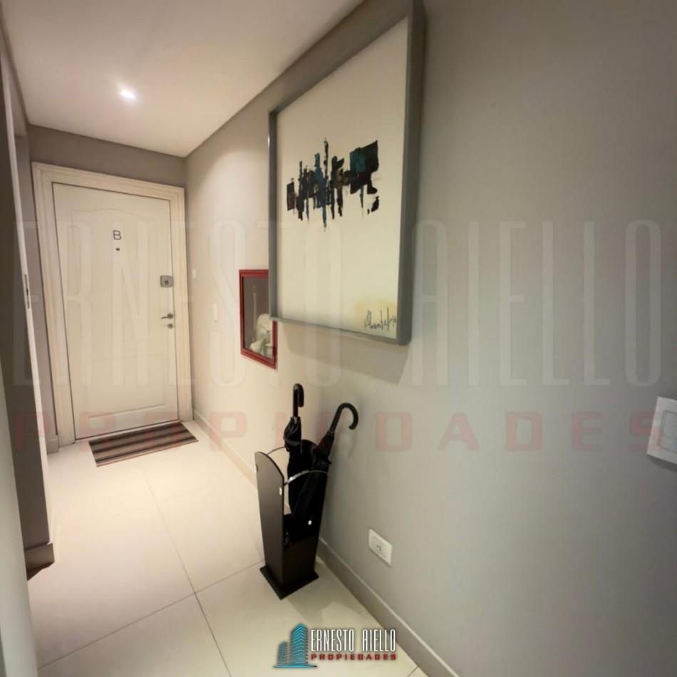 Foto de VENTA ESPECTACULAR SEMIPISO DE 4 AMBIENTES CON 2 COCHERAS, 2 BAULERAS Y, imagen 3