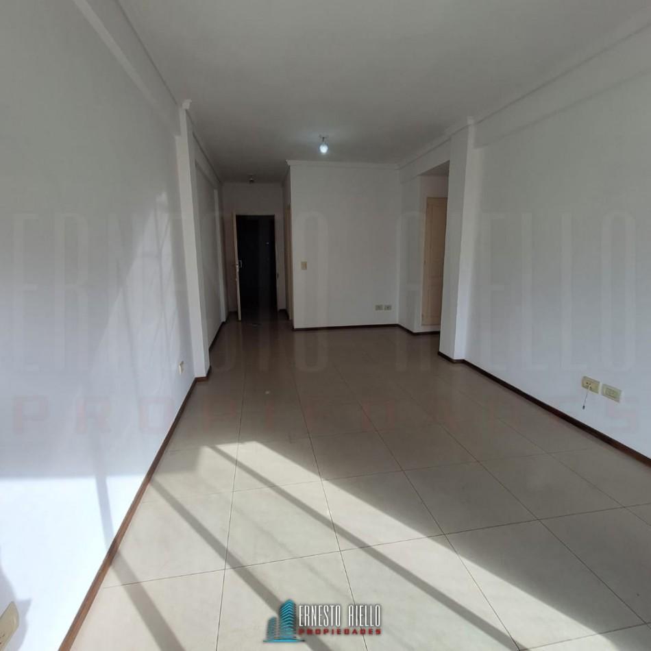 Foto de ALQUILER DEPARTAMENTO DE DOS AMBIENTES CON BALCON Y COCHERA EN QUILMES, imagen 5