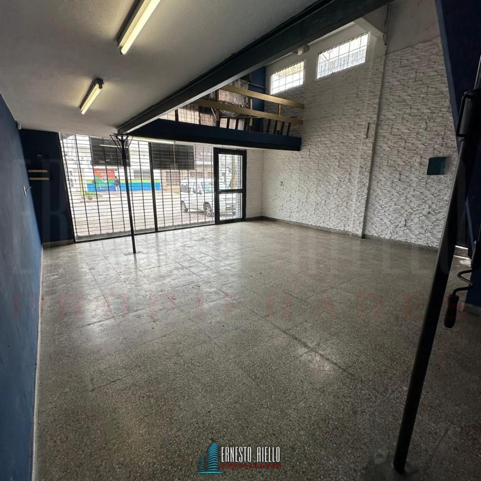 Foto de ALQUILER LOCAL COMERCIAL EN BERNAL OESTE., imagen 2