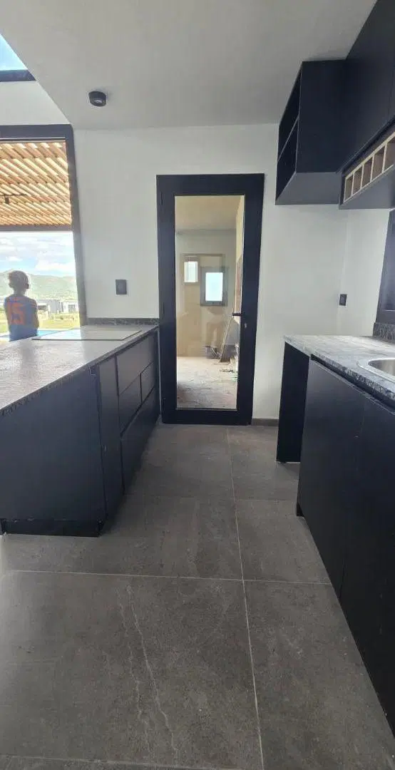 En venta, casa de categoria en Puerto del Aguila 4