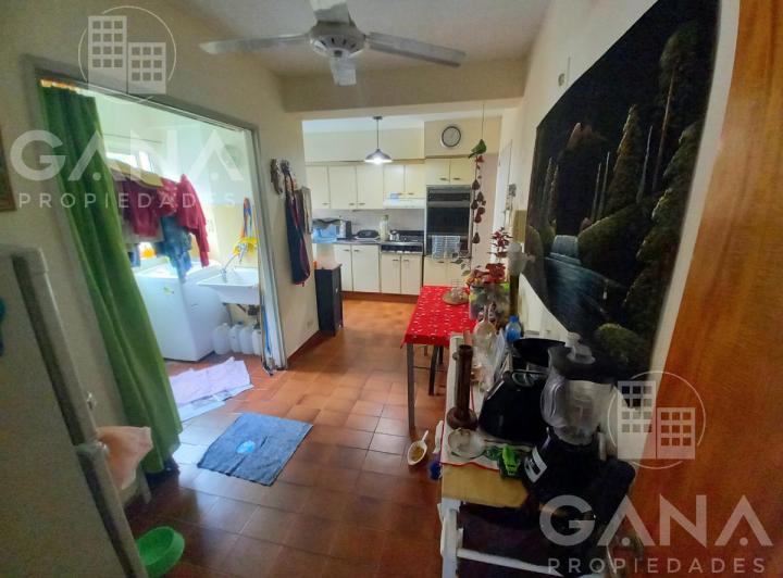 Departamento 3 dormitorios con cochera incluida - Centro 3