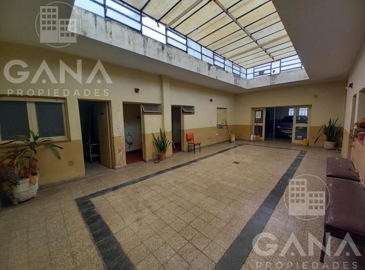 Venta casa en Barrio arroyito rosario, Oficinas, cochera, 10 consultorios. 4