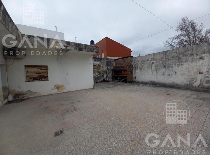 Venta casa en Barrio arroyito rosario, Oficinas, cochera, 10 consultorios. 4