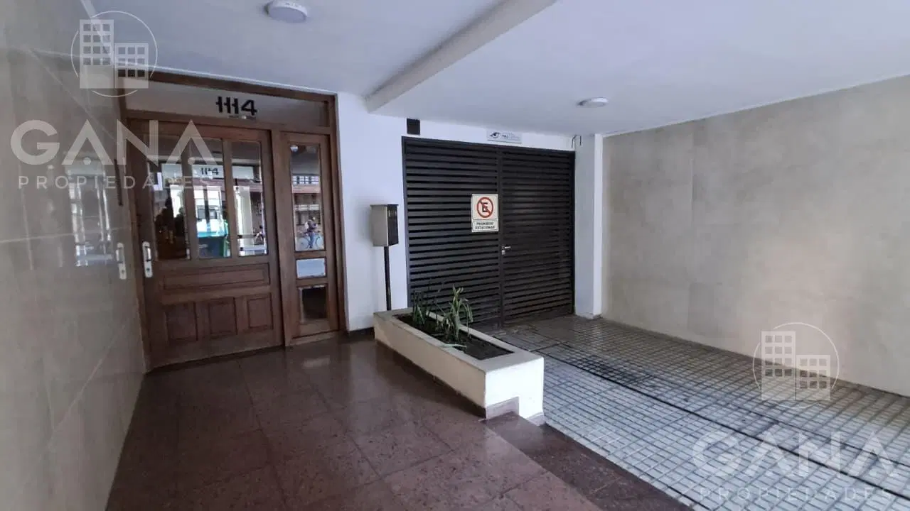 Venta Departamento 2 dormitorios balcon frente excelente ubicacion 2