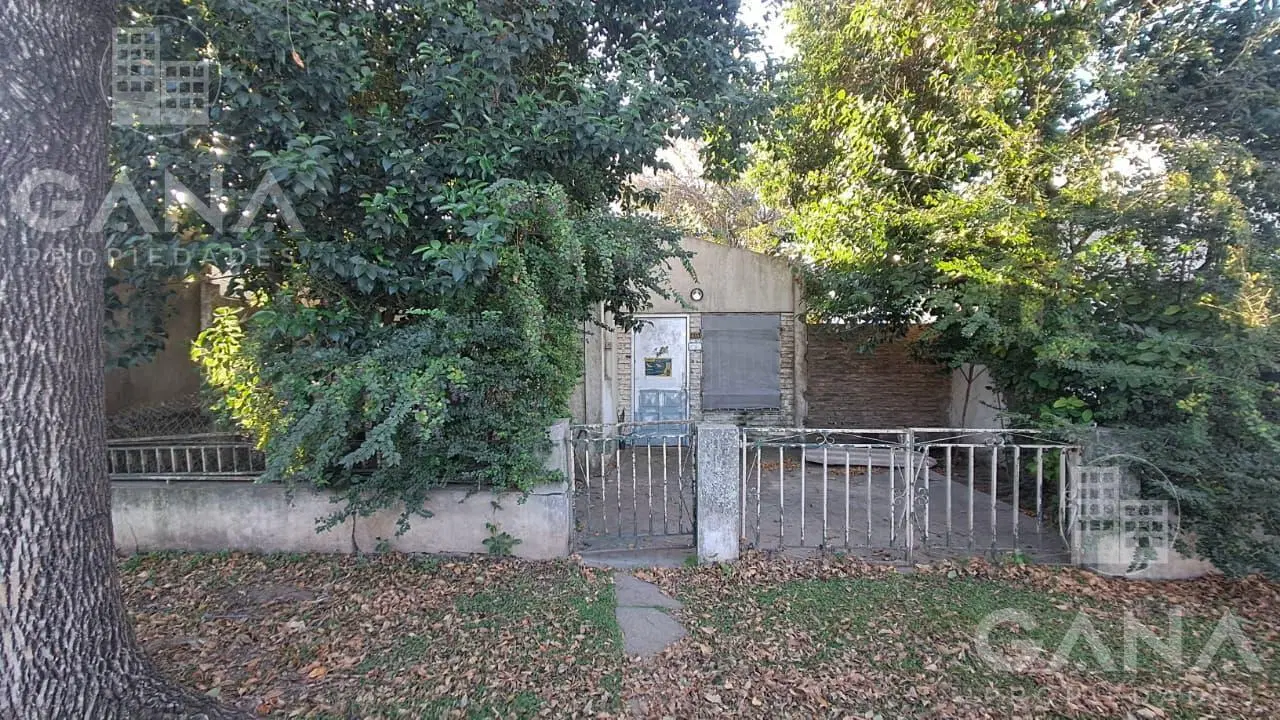 Venta casa en Granadero Baigorria de 2 dormitorios. A REFACCIONAR 5