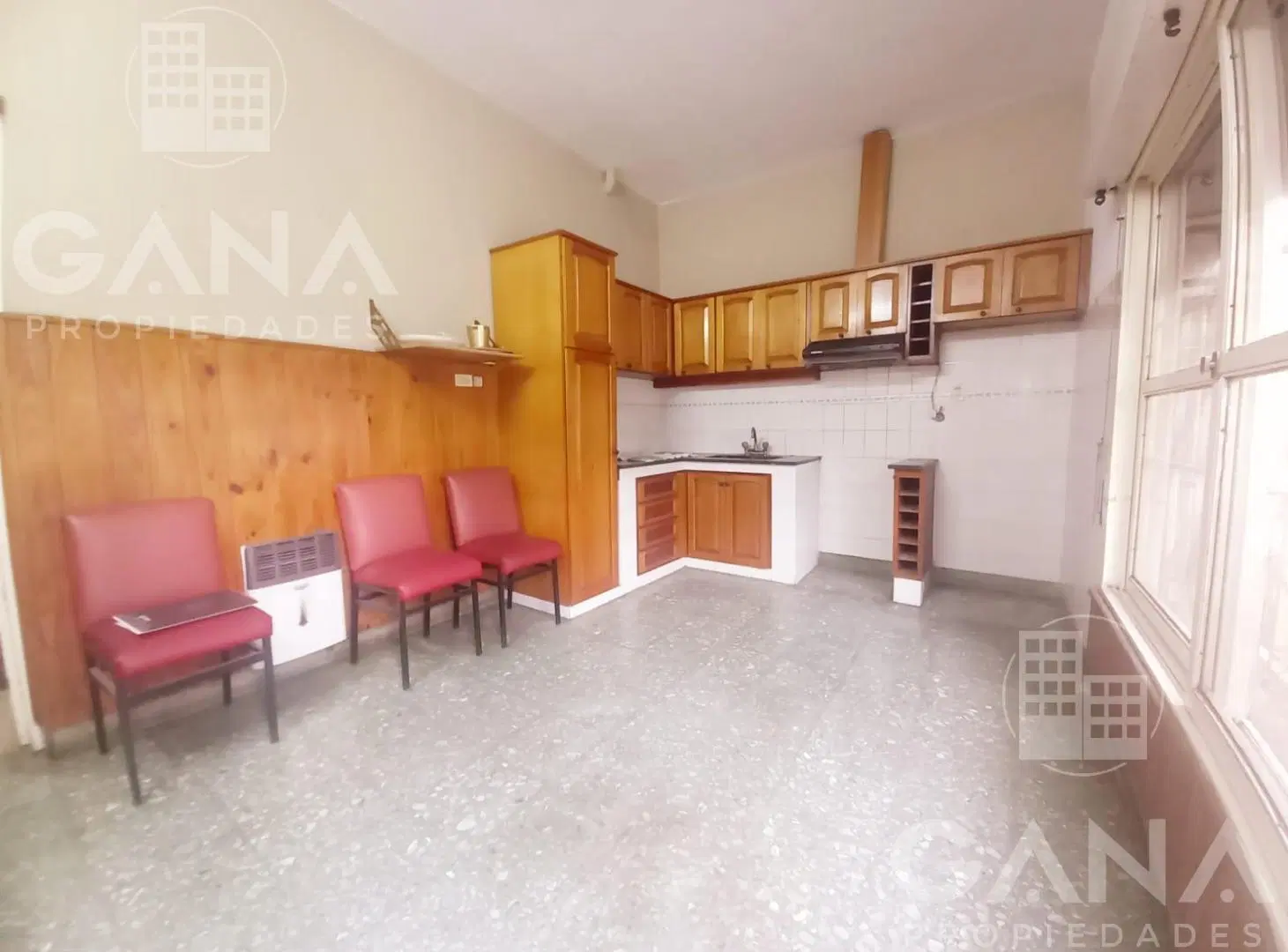 Venta de Casa 2 dormitorios cochera patio apto credito 8