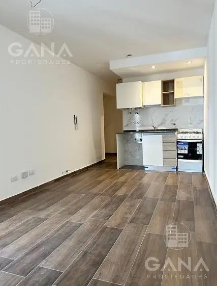 Venta de Departamento 1 dormitorio en barrio martin con balcon 4