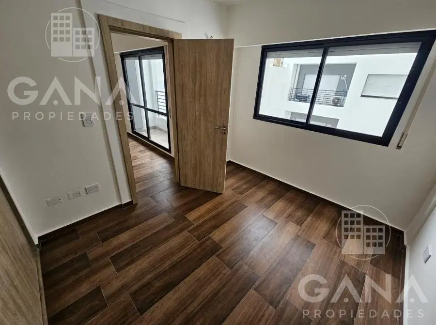 Venta Departamento en Centro 1 dormitorio con balcon 3