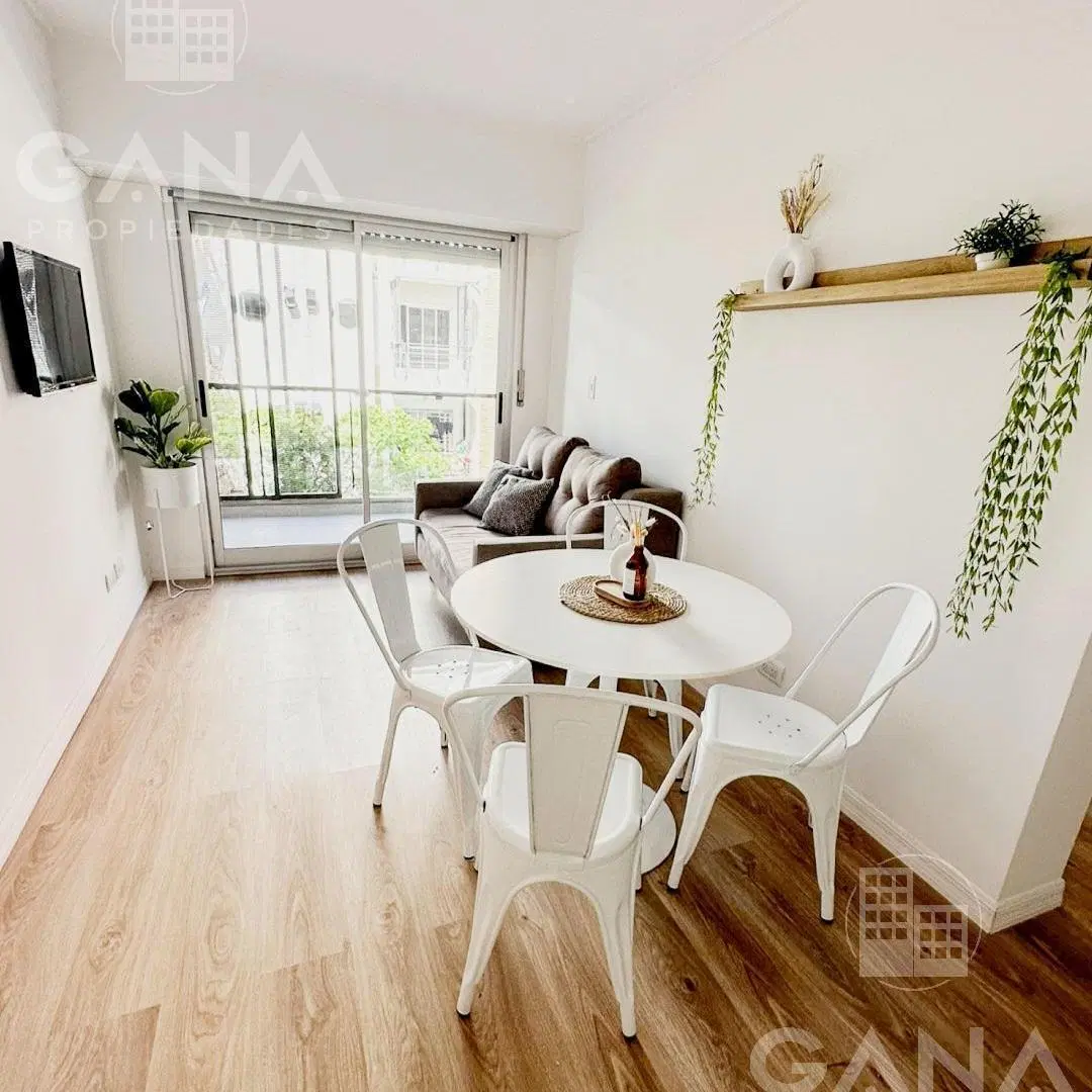 Venta Departamento en barrio Martin a 100 mt de Avenida Pellegrini. 4
