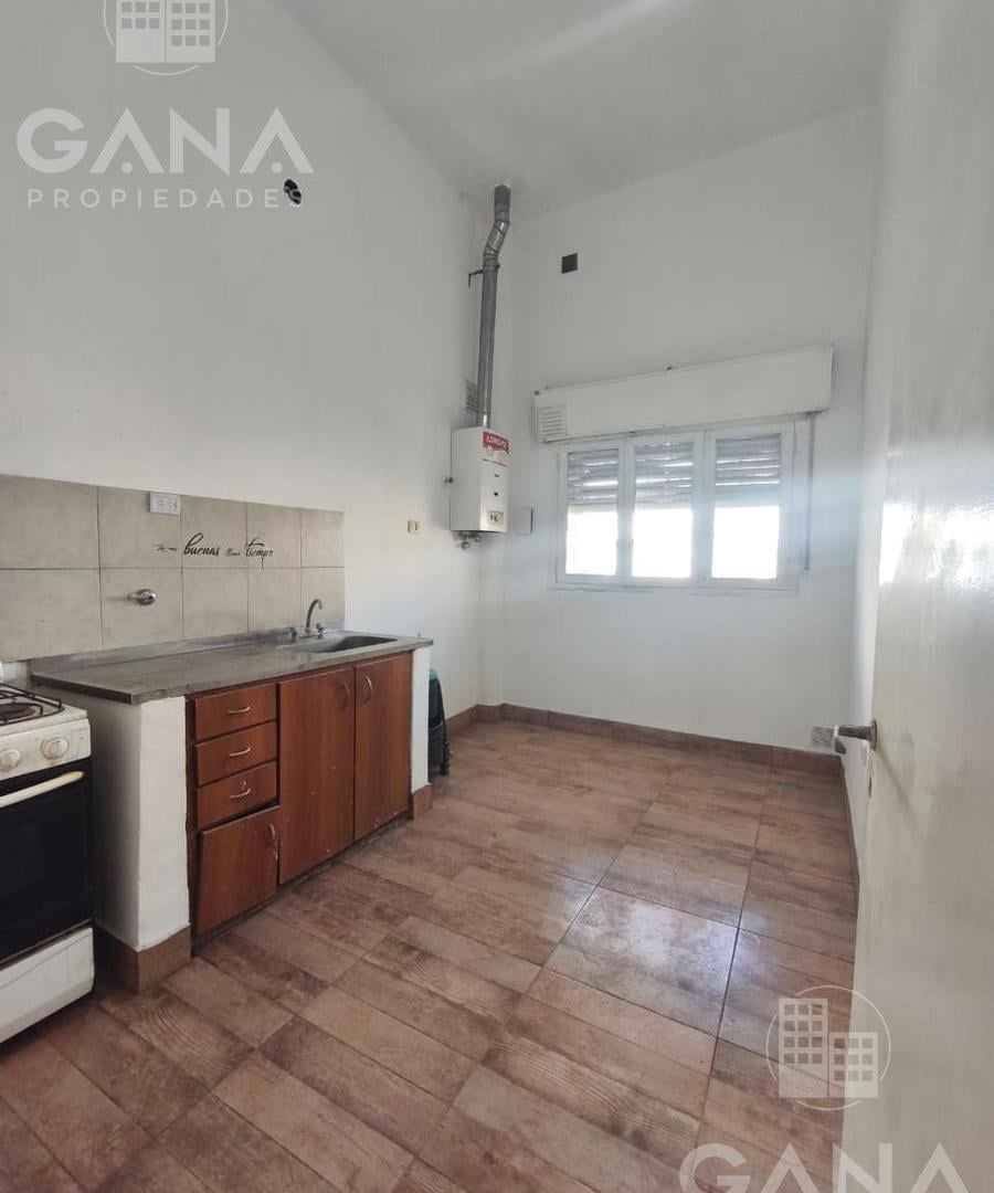 Foto de Casa de 1 dormitorio al frente con amplia terraza, imagen 4