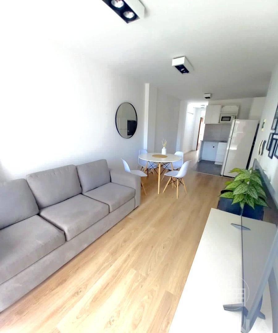 Foto de Venta Departamento en centro de Rosario 1 dormitorio con balcon CF, imagen 3