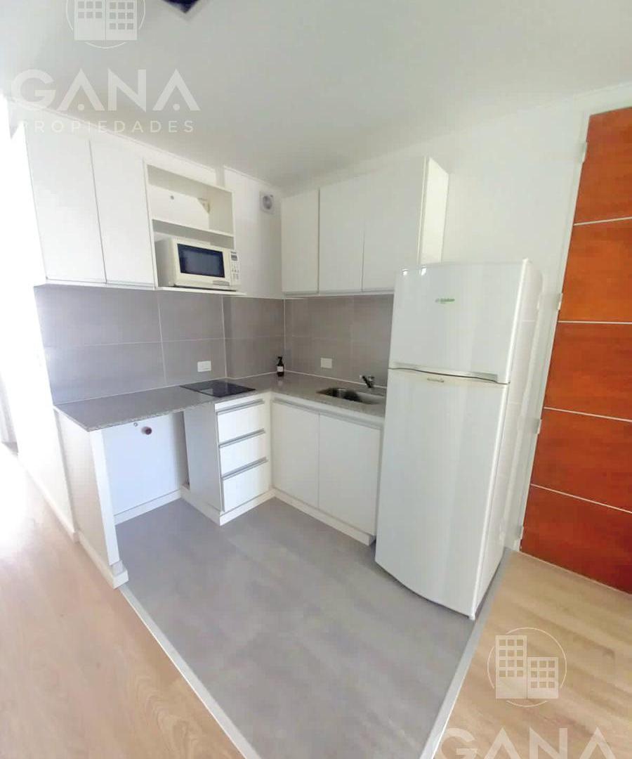 Foto de Venta Departamento en centro de Rosario 1 dormitorio con balcon CF, imagen 5