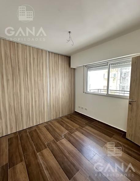 Foto de Venta de Departamento 1 dormitorio en barrio martin con balcon, imagen 3