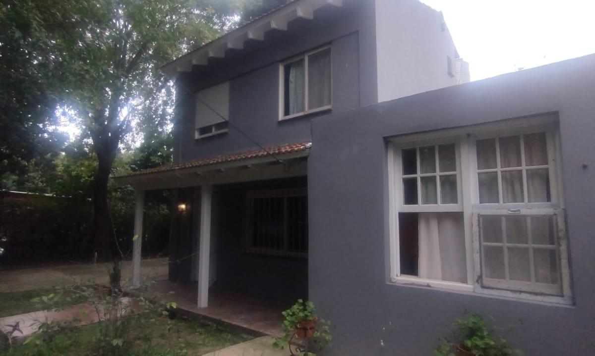 CASA BARRIO PELEGRINI II, PILAR, 4 AMB, 2PLANTAS, LOTE 450 M2