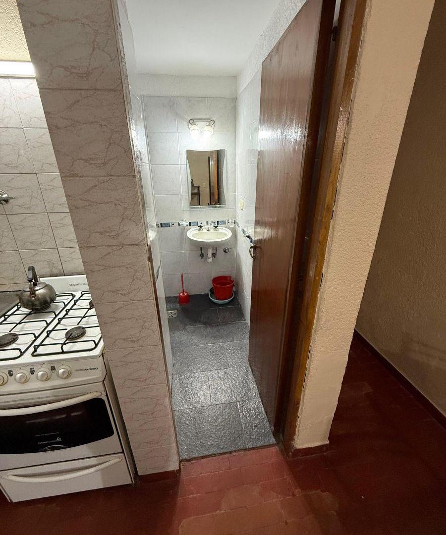 Foto de Departamento de 2 amb. en venta, en Villa Gesell zona céntrica, imagen 5