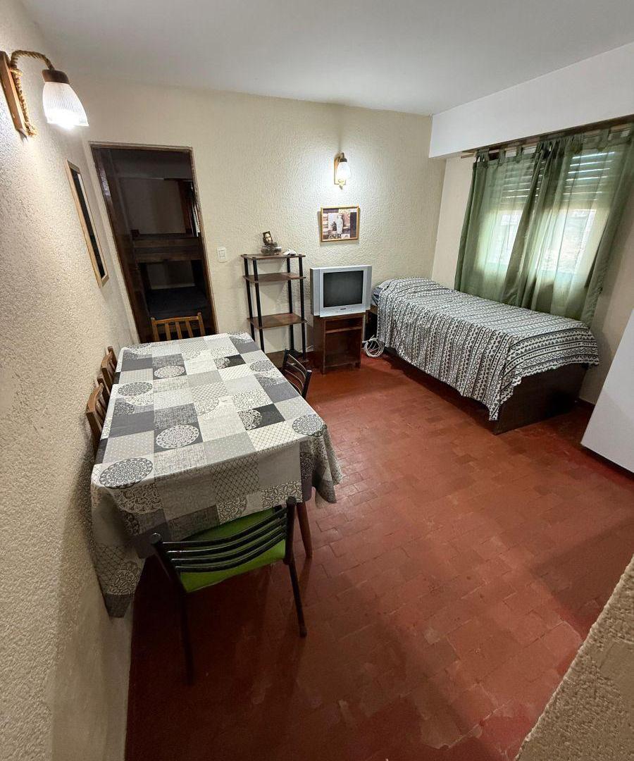 Foto de Departamento de 2 amb. en venta, en Villa Gesell zona céntrica, imagen 3