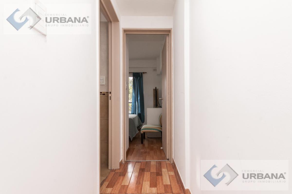 Foto de Departamento de 2 ambientes con cochera en Remedios De Escalada, imagen 3