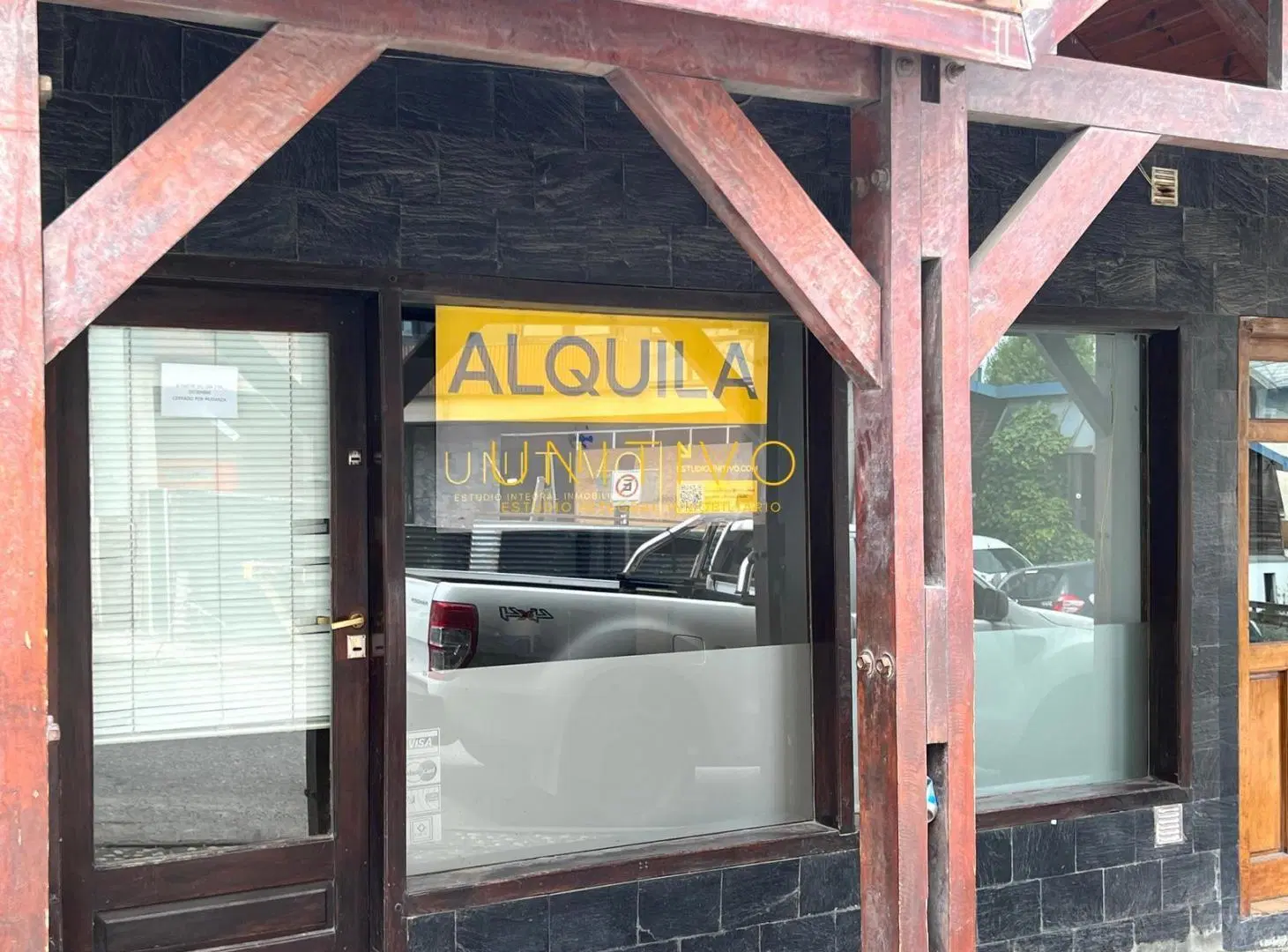 ALQUILER - Local Comercial 4