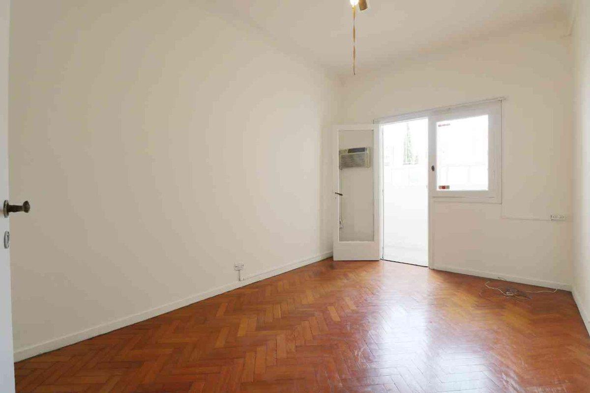 Venta Semipiso 4 Amb C/depen/balcon/cochera - Flores 3