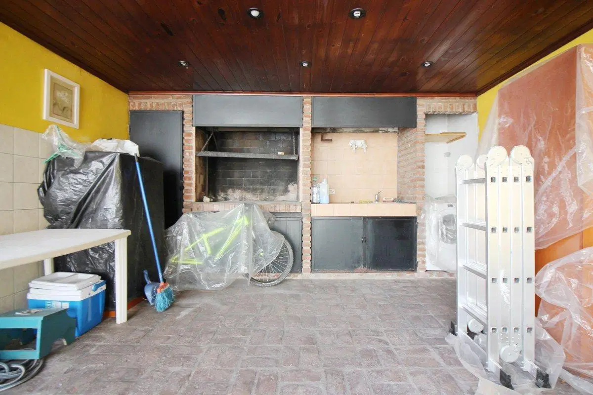 OPORTUNIDAD!!! VENTA CASA 4 AMBIENTES- S. LUGARES 4