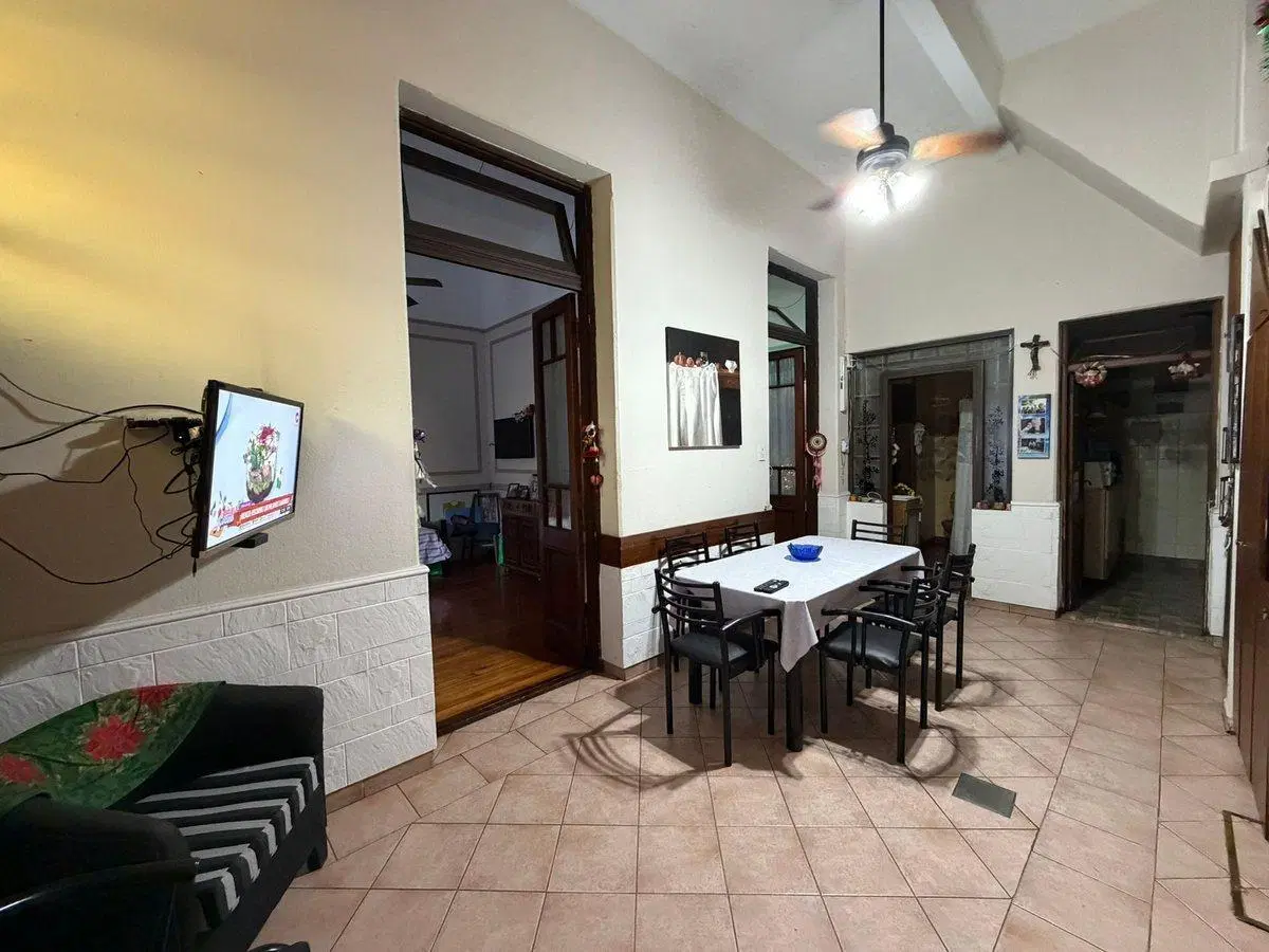 VENTA CASA PARQUE AVELLANEDA MULTIFAMILIAR 2