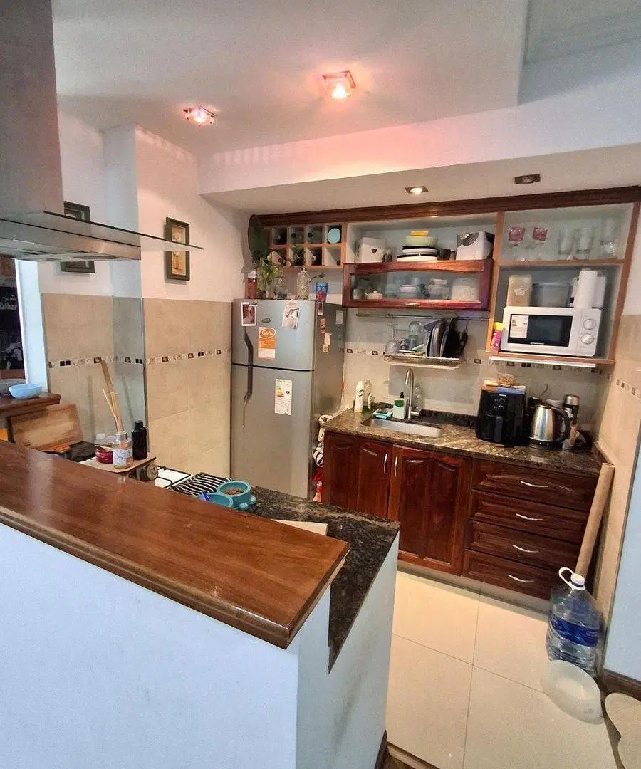 Venta excelente monoambiente con balcon en Flores 3