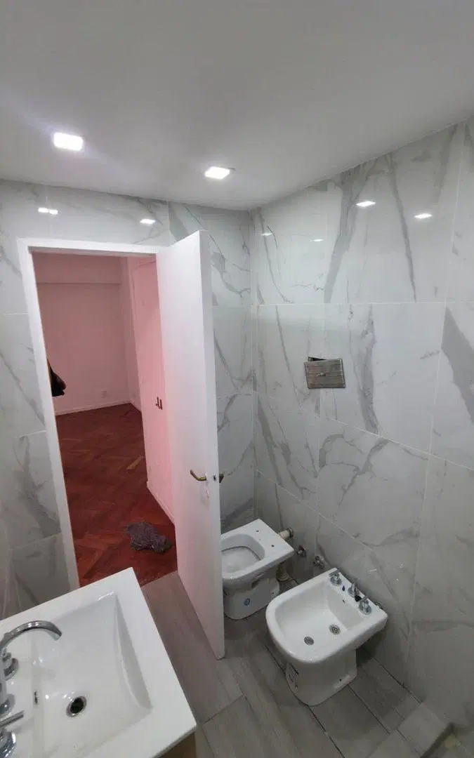 Departamento de 2 amb reciclado en Floresta 4