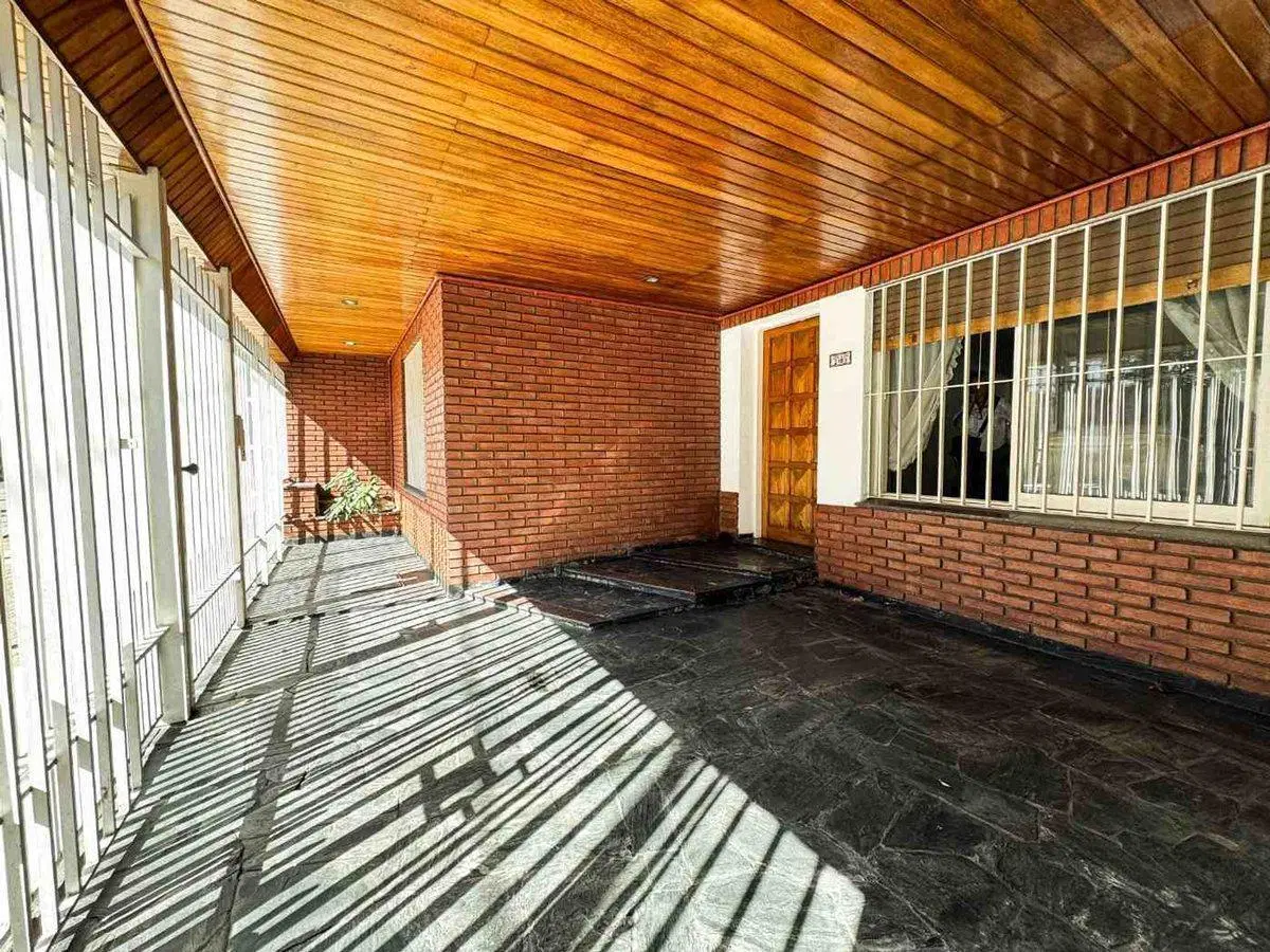 VENTA CASA 5 AMBIENTES EN RAMOS MEJIA 3