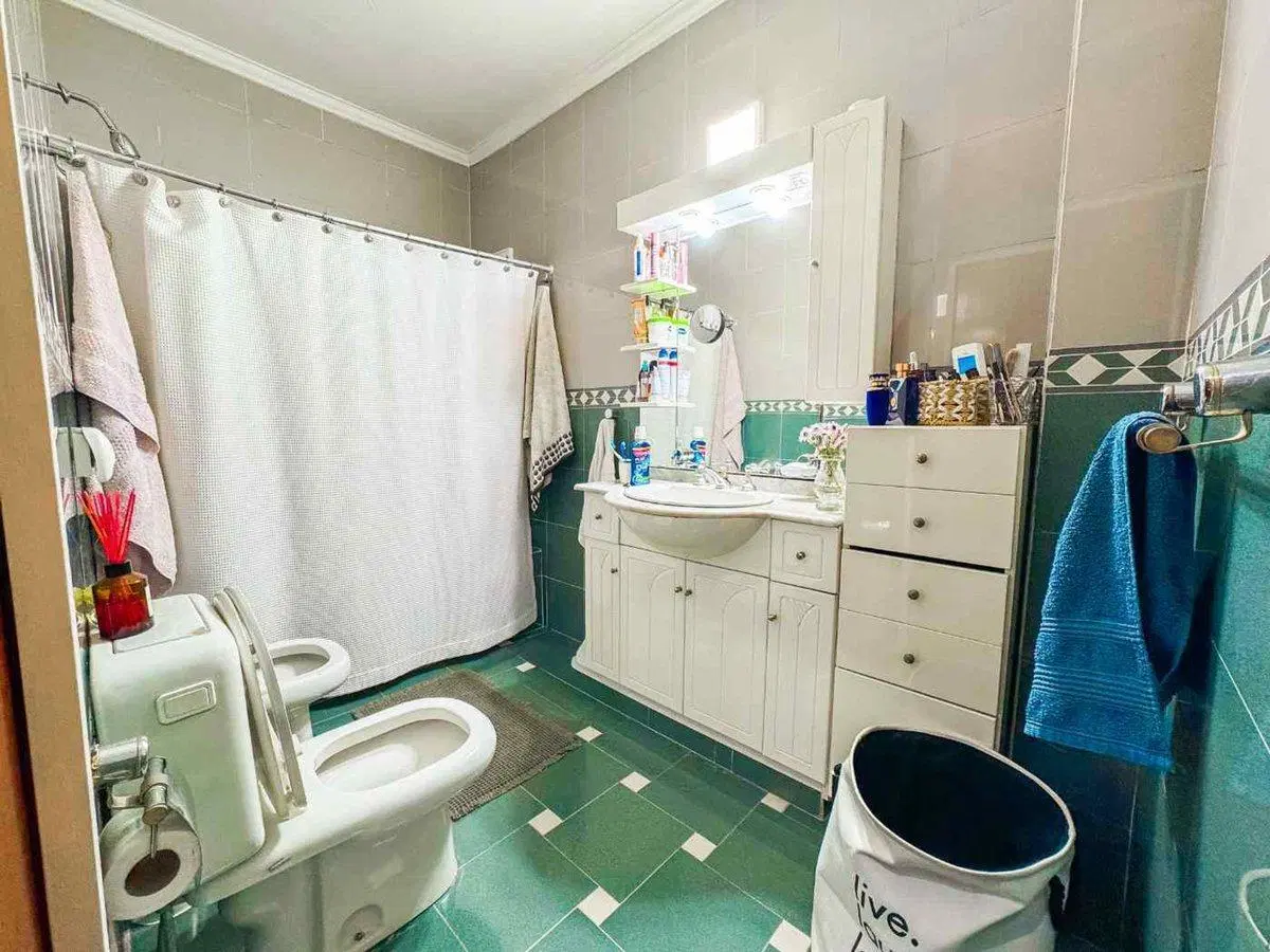 VENTA CASA 5 AMBIENTES CIUDADELA 3