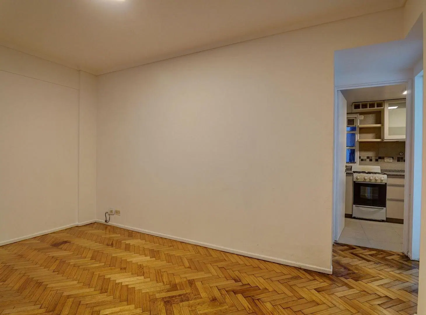 IMPECABLE 2 AMBIENTES EN CABALLITO 3