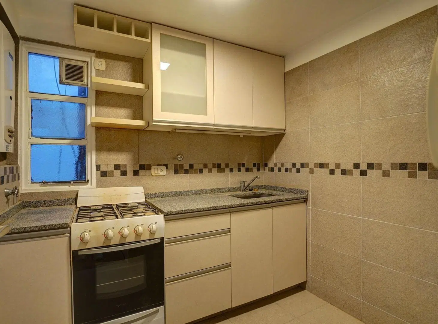 IMPECABLE 2 AMBIENTES EN CABALLITO 2