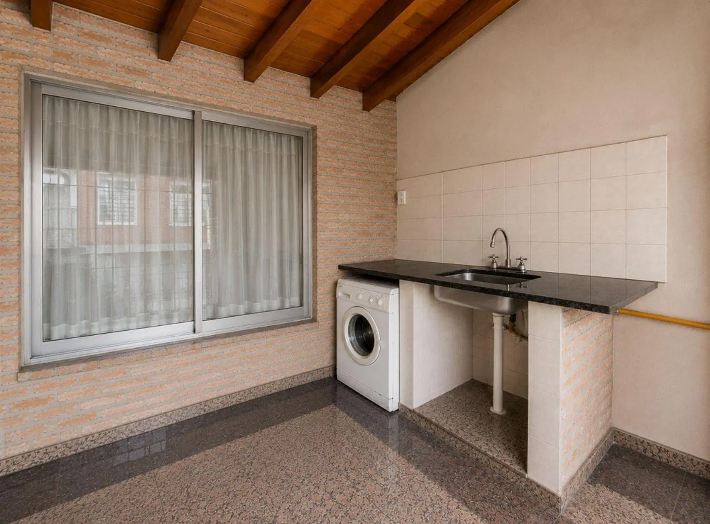 ALQUILER COMERCIAL/RESIDENCIAL SAN JUSTO CENTRO 5