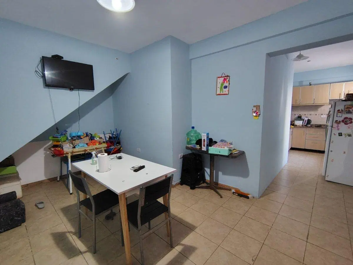 VENTA VIVIENDA MULTIFAMILIAR ISIDRO CASANOVA 8