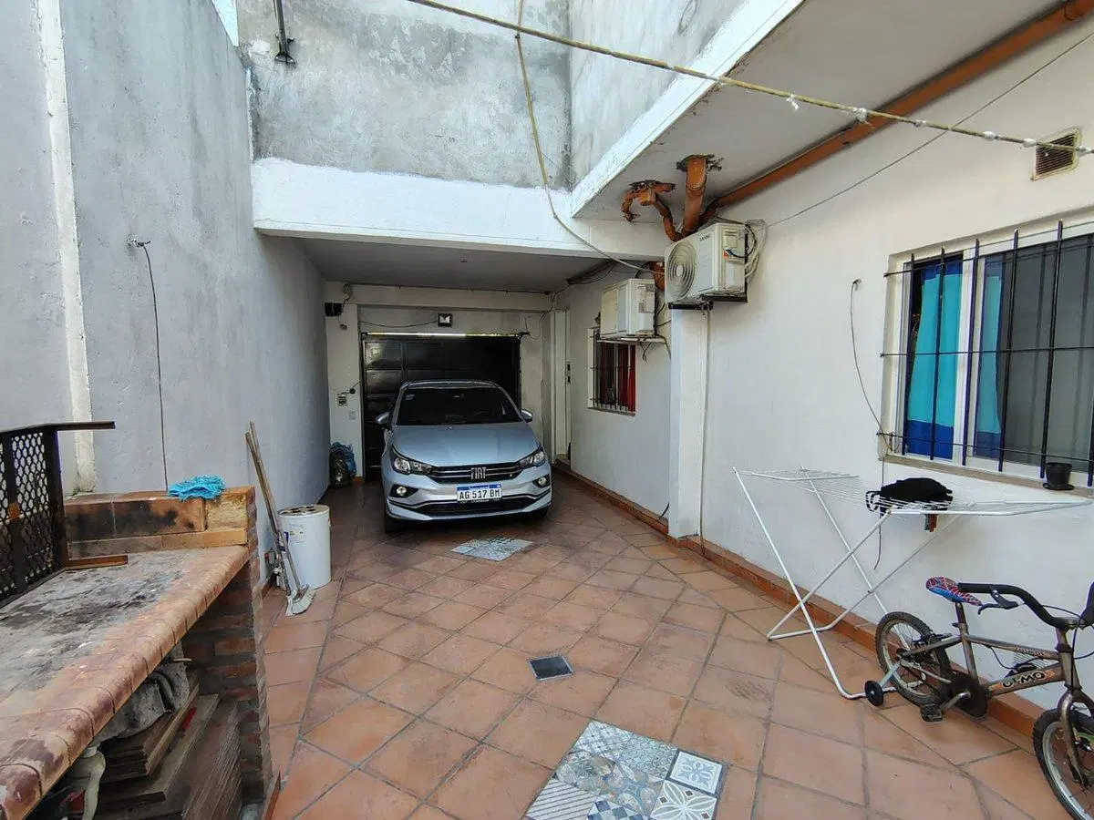 VENTA VIVIENDA MULTIFAMILIAR ISIDRO CASANOVA 4