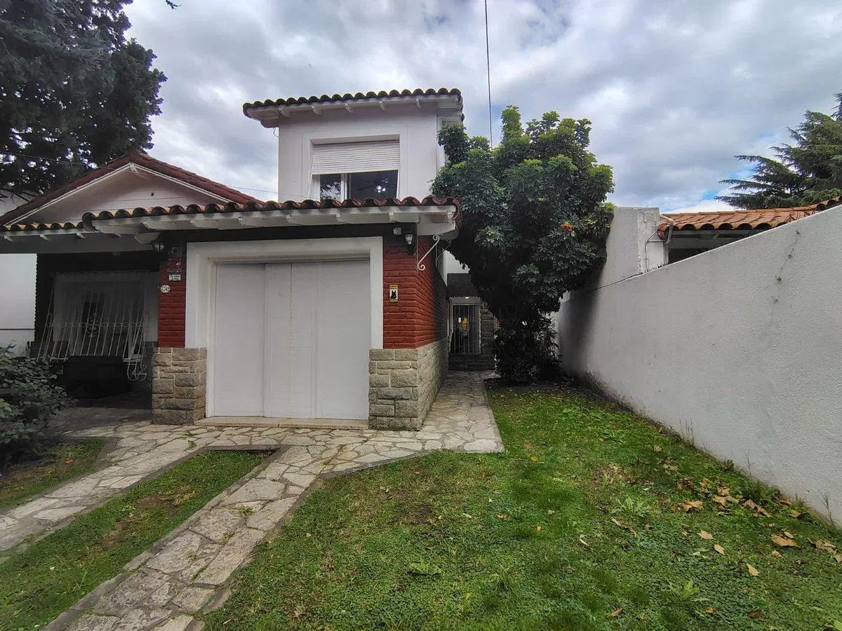 IMPORTANTE VIVIENDA MULTIFAMILIAR SALIDA 2 CALLES 5