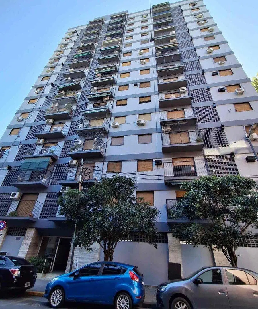 Venta 4 ambiente al frente en Caballito 5