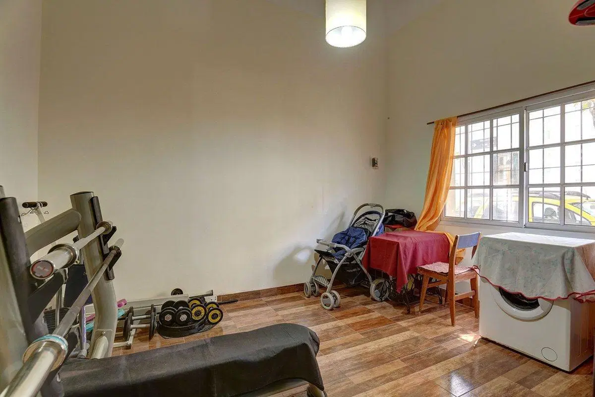 VENTA 2 CASAS EN LOTE UNICO REFACCIONADA – FLORES 3