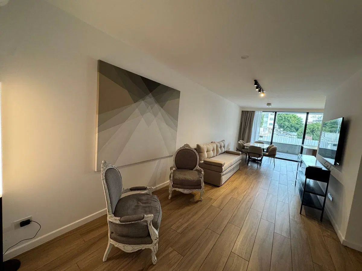 VENTA SEMIPISO 4 AMBIENTES CON COCHERA! 4