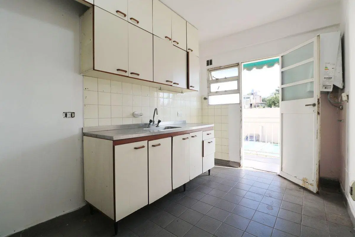 VENTA DEPTO 4 AMB+ESCRIT LUMINOSO C/BALCÓN/COCHERA 5