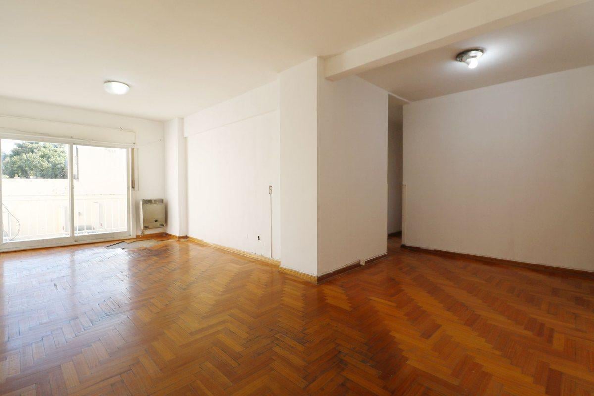VENTA DEPTO 4 AMB+ESCRIT LUMINOSO C/BALCÓN/COCHERA