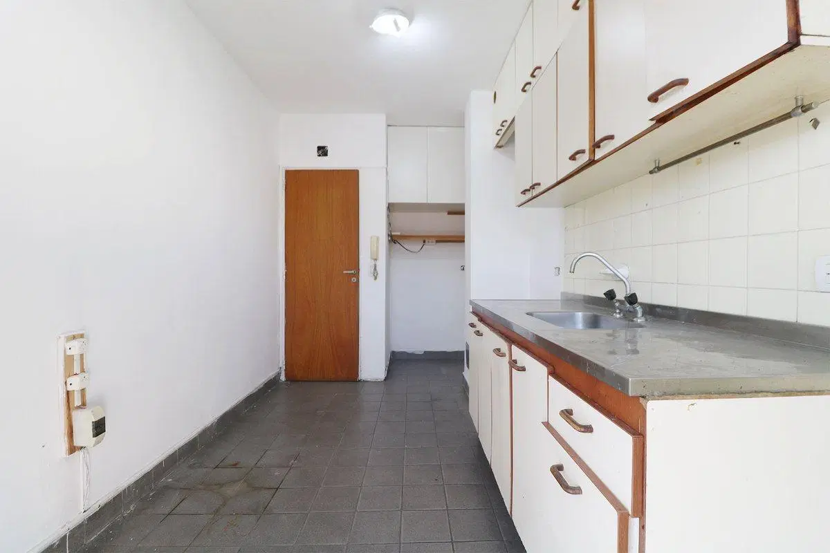 VENTA DEPTO 4 AMB+ESCRIT LUMINOSO C/BALCÓN/COCHERA 3