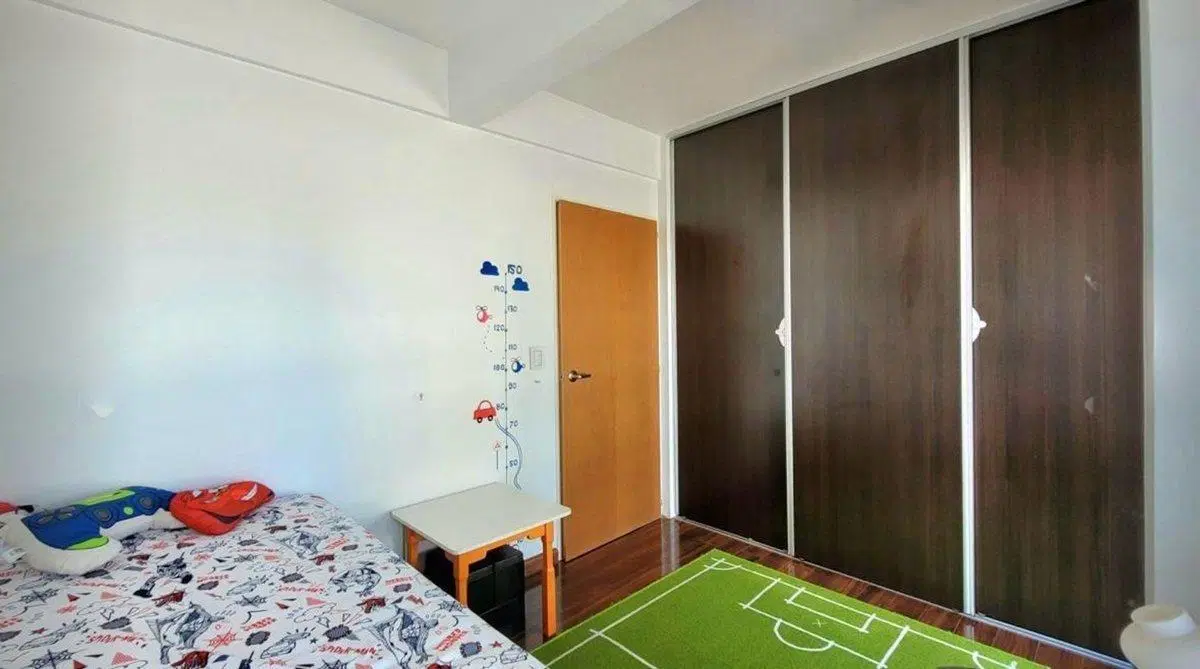 VENTA DPTO DUPLEX DE CATEGORIA 4 AMB EN FLORES 5